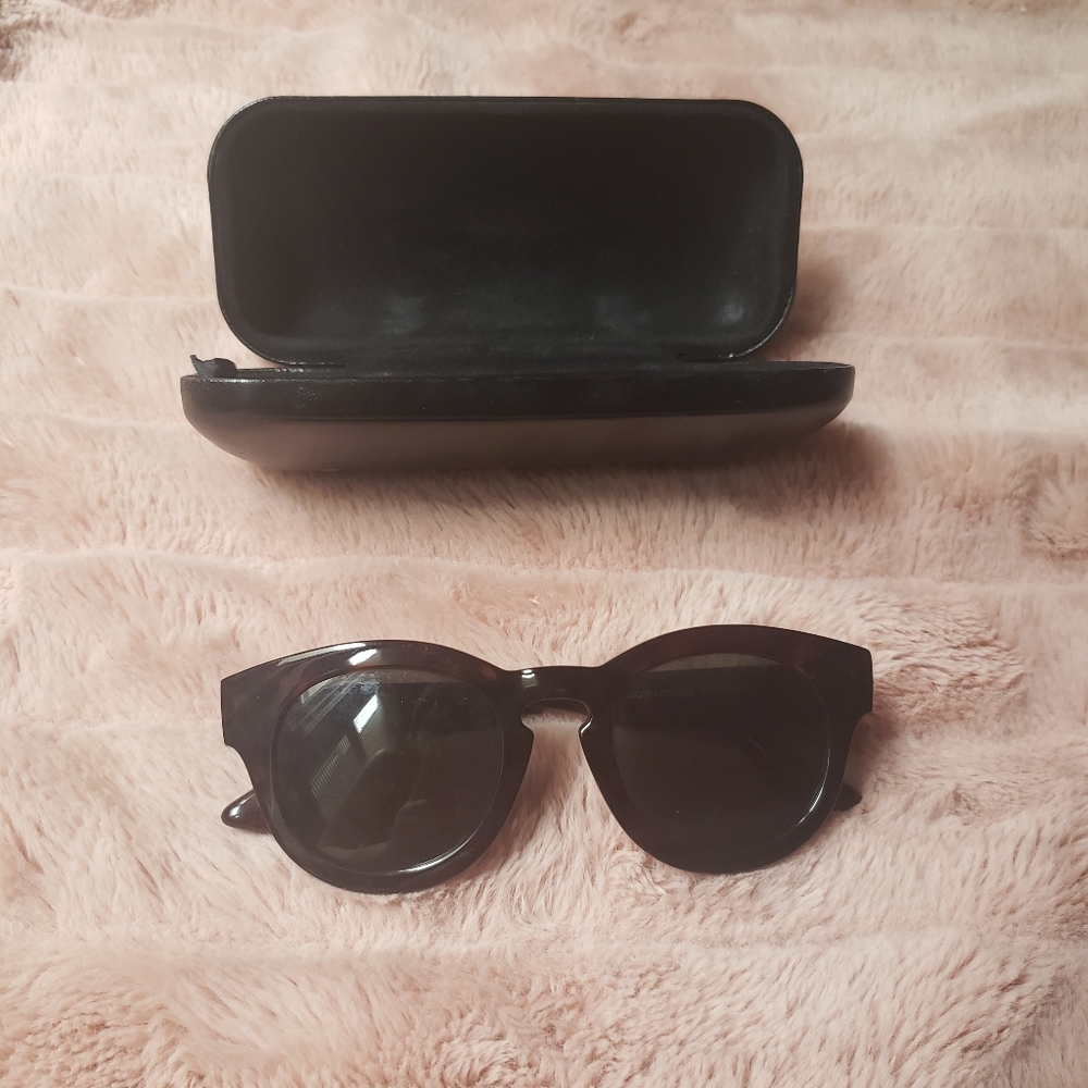 McQ McQueen Core Tortoiseshell Sunglasses ✨